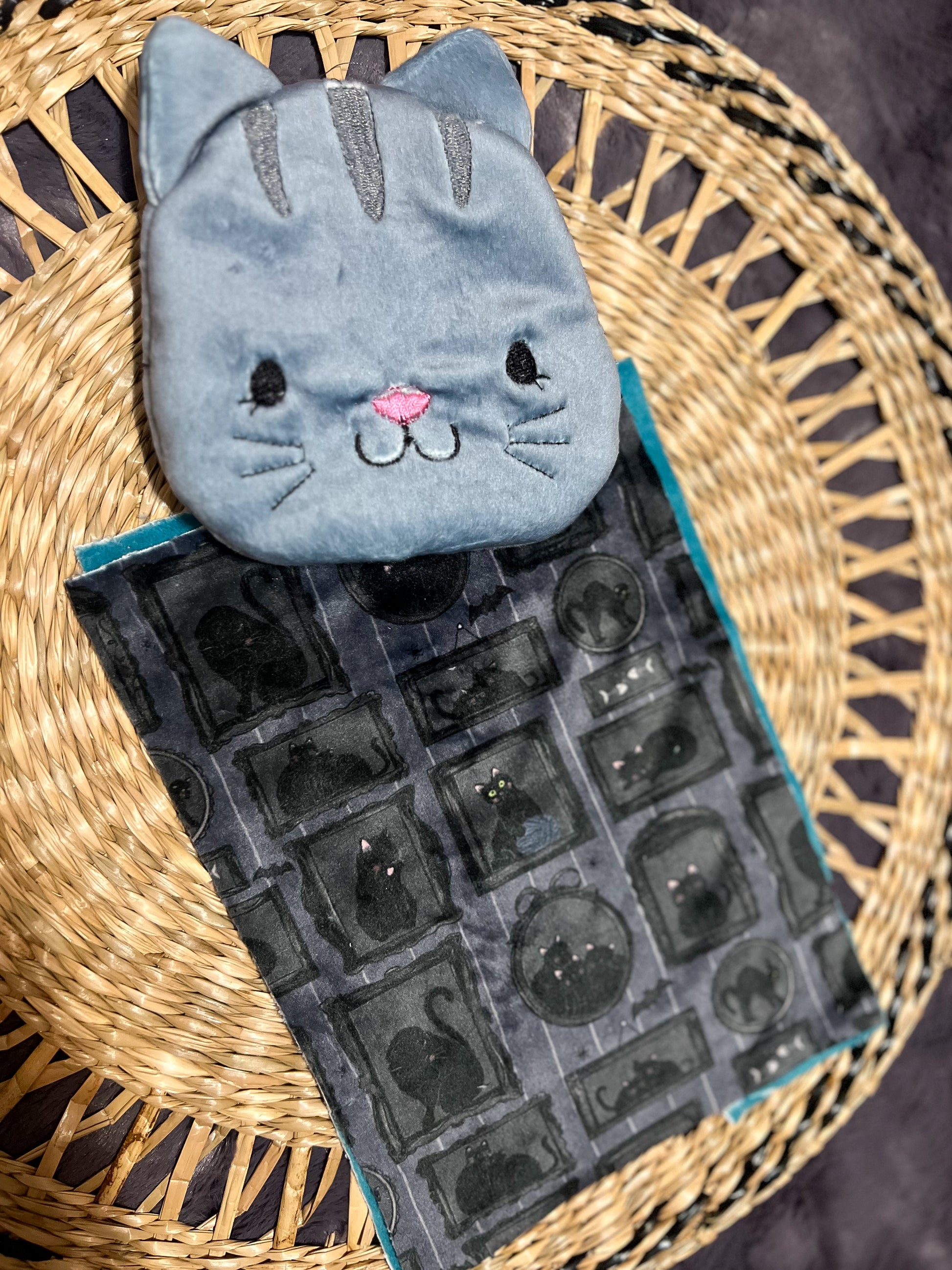 Blue Cat Gallery (Will Ship Assembled)